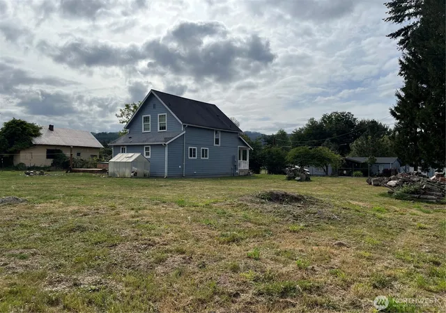 Photo 2 of Single family home for sale at 517 D St, Vader, WA 98593 | MLS# NWM2581916 | Listing updated on 2026-09-25