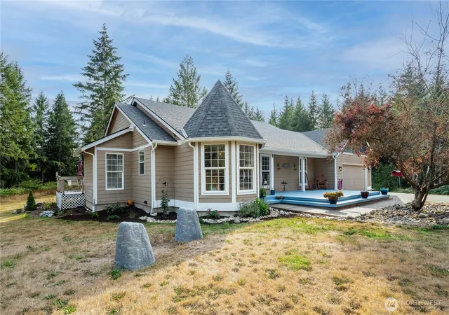 Photo 3 of Single family home for sale at 5512 331st Street S, Roy, WA 98580 | MLS# NWM2581947 | Listing updated on 2026-09-25