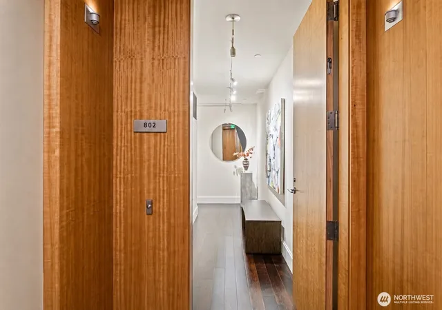 Photo 3 of Condo for sale at 1521 2nd Avenue #802, Seattle, WA 98101 | MLS# NWM2582011 | Listing updated on 2026-10-01