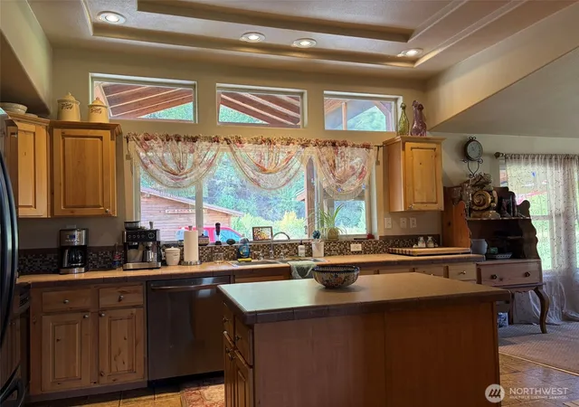 Photo 2 of Manufactured home for sale at 255 Lambert Crk Rd, Republic, WA 99166 | MLS# NWM2582028 | Listing updated on 2026-09-25