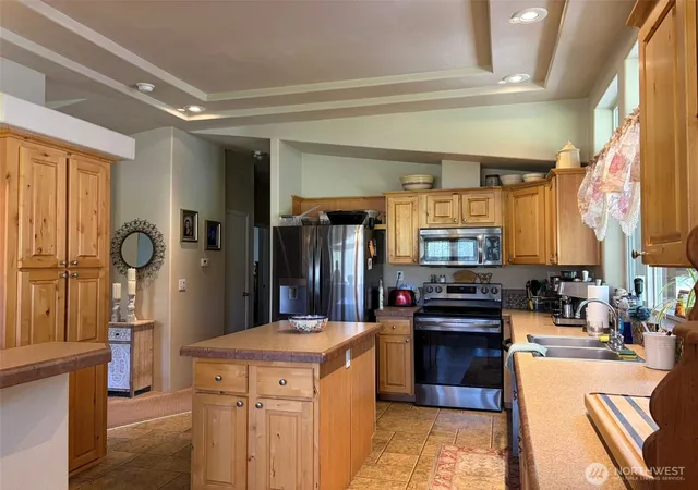 Photo 4 of Manufactured home for sale at 255 Lambert Crk Rd, Republic, WA 99166 | MLS# NWM2582028 | Listing updated on 2026-09-25