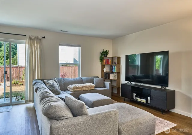 Photo 4 of Single family home for sale at 21636 SE 298th Place, Kent, WA 98042 | MLS# NWM2582068 | Listing updated on 2026-09-25