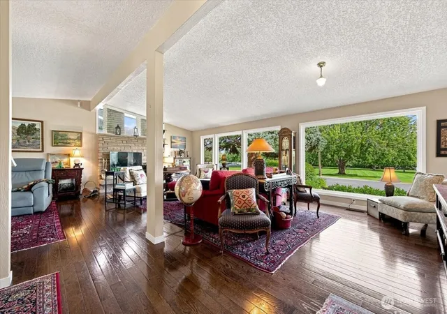 Photo 3 of Single family home for sale at 2217 Harris Ave, Richland, WA 99354 | MLS# NWM2582104 | Listing updated on 2026-09-25