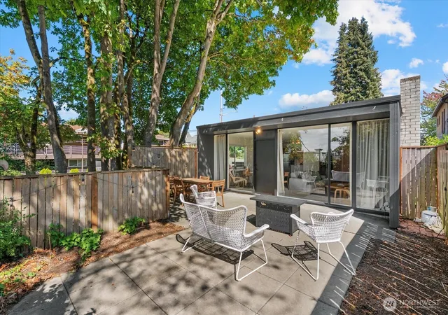 Photo 1 of Single family home for sale at 719 N 721 38th Street, Seattle, WA 98103 | MLS# NWM2582162 | Listing updated on 2026-09-25