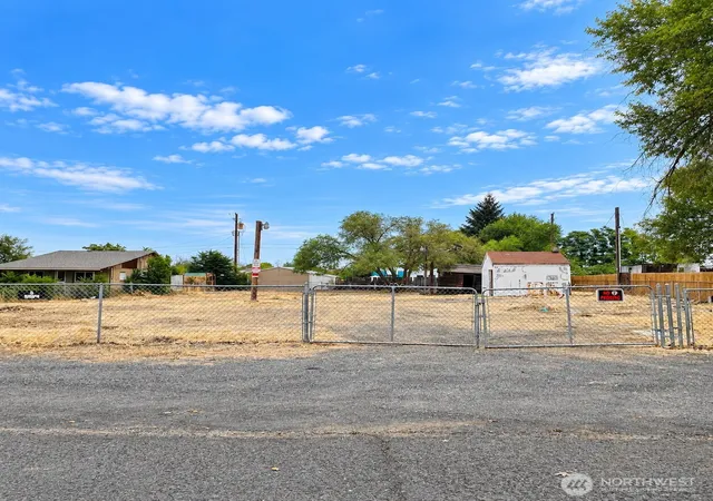Photo 4 of Land for sale at 19155 Othello Pl, Soap Lake, WA 98851 | MLS# NWM2582215 | Listing updated on 2026-09-25