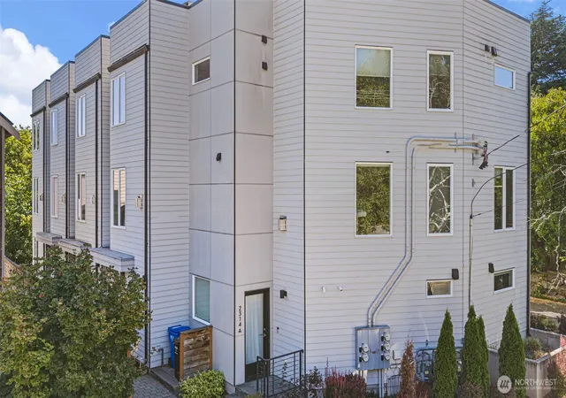Photo 3 of Townhouse for sale at 2314 Thorndyke Ave W #B, Seattle, WA 98199 | MLS# NWM2582225 | Listing updated on 2026-10-01
