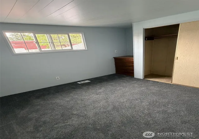 Photo 4 of Manufactured home for sale at 3215 S 182nd Street #171, Sea Tac, WA 98188 | MLS# NWM2582244 | Listing updated on 2026-09-25