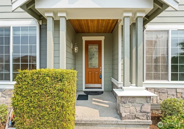 Photo 4 of Single family home for sale at 21927 44th Drive SE, Bothell, WA 98021 | MLS# NWM2582360 | Listing updated on 2026-09-28