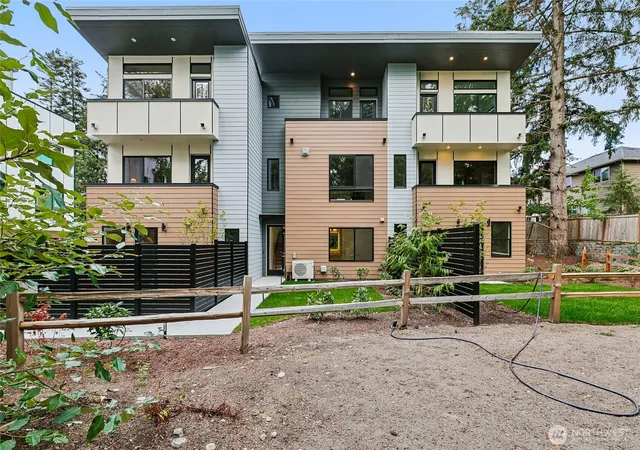 Photo 3 of Townhouse for sale at 19218 77th Court Ne #102, Kenmore, WA 98028 | MLS# NWM2582402 | Listing updated on 2026-10-02