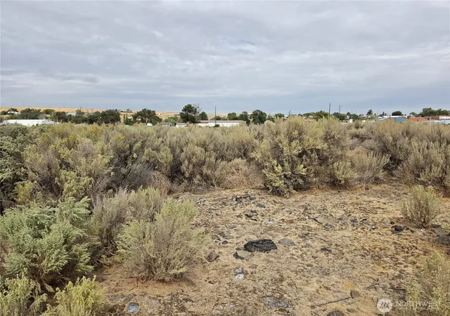 Photo 3 of Land for sale at 0 W Nna Main St, Lind, WA 99341 | MLS# NWM2582560 | Listing updated on 2026-09-29