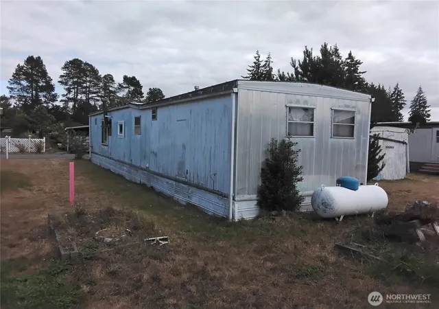 Photo 3 of Manufactured home for sale at 1700 E Shelton Springs Rd #43, Shelton, WA 98584 | MLS# NWM2582660 | Listing updated on 2026-09-29