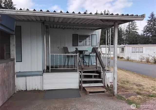 Photo 4 of Manufactured home for sale at 1700 E Shelton Springs Rd #43, Shelton, WA 98584 | MLS# NWM2582660 | Listing updated on 2026-09-29