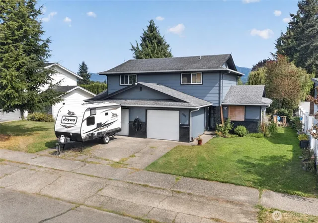 Photo 1 of Multi family home for sale at 901 Melody Ln, Enumclaw, WA 98022 | MLS# NWM2582710 | Listing updated on 2026-09-25