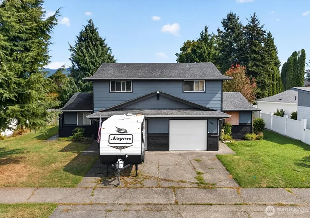 Photo 2 of Multi family home for sale at 901 Melody Ln, Enumclaw, WA 98022 | MLS# NWM2582710 | Listing updated on 2026-09-25