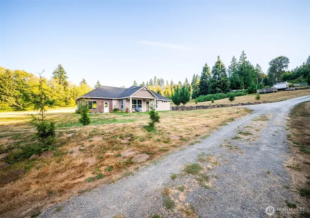 Photo 4 of Sale Pending at 40505 NE 193rd Court, Amboy, WA 98601 | MLS# NWM2582733 | Listing updated on 2026-09-25