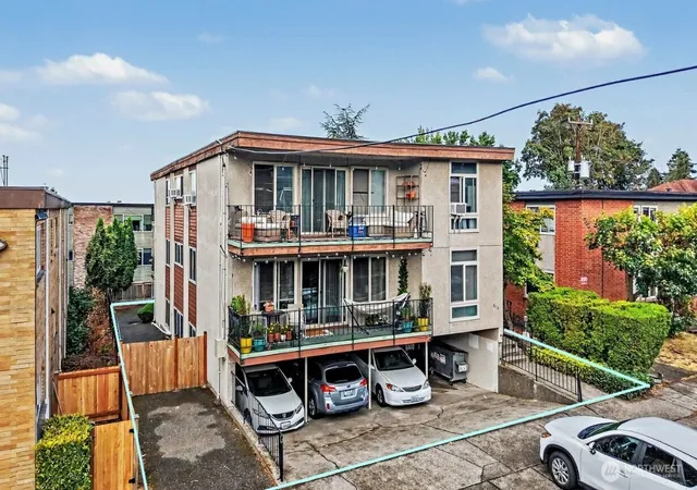 Multi family home for sale at 315 13th Avenue E, Seattle, WA 98102 | MLS# NWM2582746