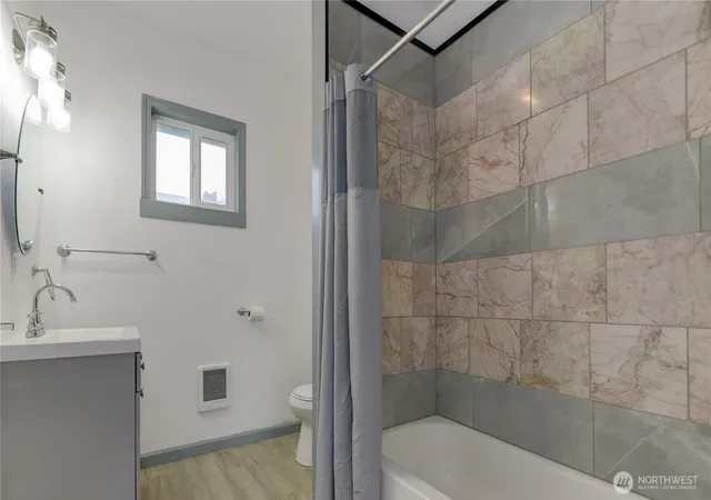 Photo 4 of House for sale at 621 W 2nd Street, Aberdeen, WA 98520 | MLS# NWM2582968 | Listing updated on 2026-09-25