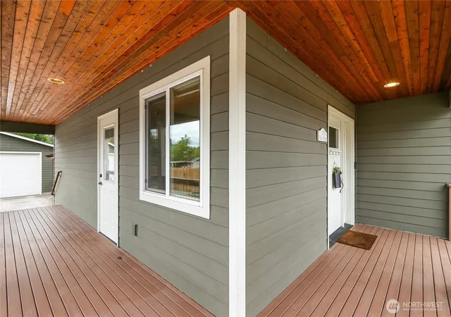 Photo 2 of Sale Pending at 1777 Main St, Lynden, WA 98264 | MLS# NWM2583070 | Listing updated on 2026-09-26