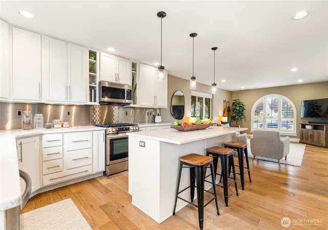 Photo 3 of Sale Pending at 1777 Main St, Lynden, WA 98264 | MLS# NWM2583070 | Listing updated on 2026-09-26