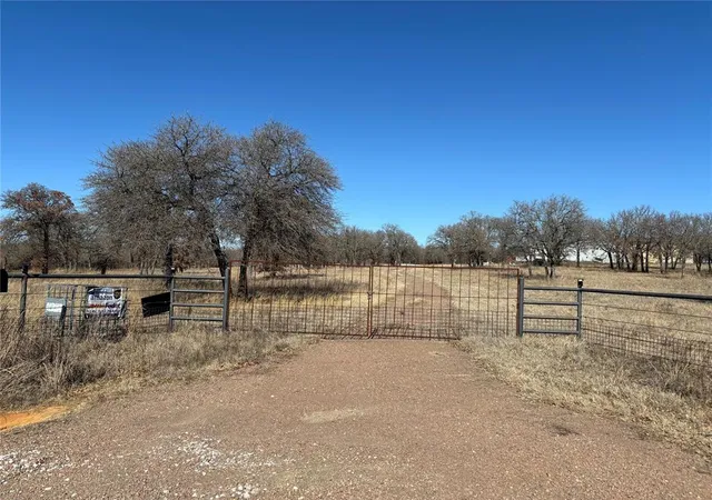 Photo 1 of Single family home for sale at 24377 E County Road 1700, Elmore City, OK 73433 | MLS# 1156018 | Listing updated on 2026-09-11