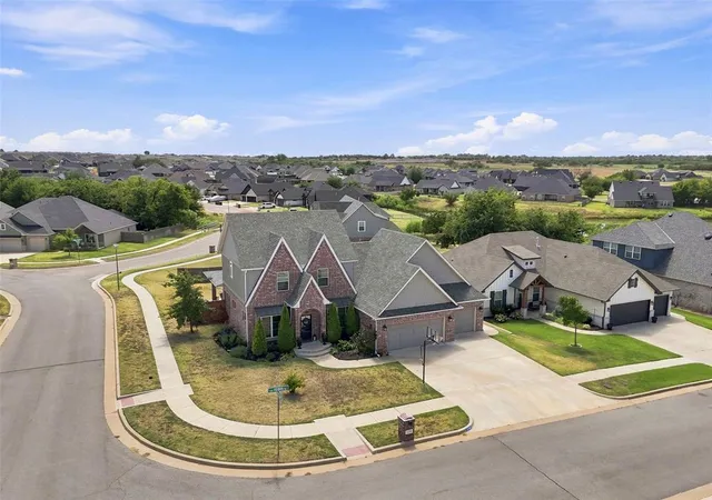 Photo 3 of Single family home for sale at 11700 Nw 108th Ter, Yukon, OK 73099 | MLS# 1157080 | Listing updated on 2026-09-15