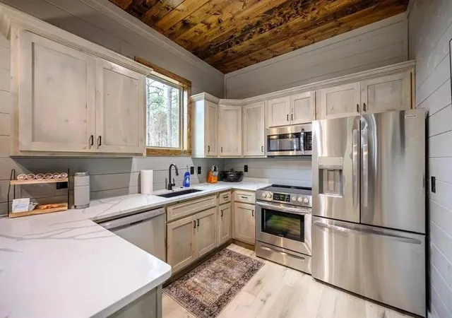 Photo 4 of Single family home for sale at 59 Alumaweld Ln, Broken Bow, OK 74728 | MLS# 1159749 | Listing updated on 2026-09-23