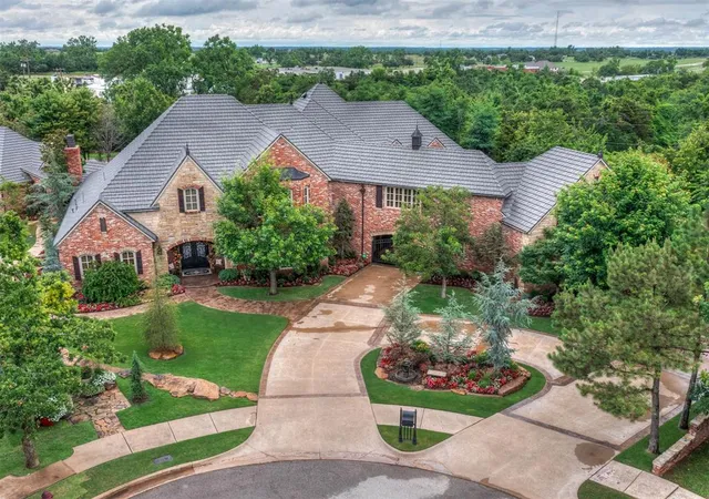 Photo 3 of Single family home for sale at 1705 Maple Dr, Blanchard, OK 73010 | MLS# 1186688 | Listing updated on 2026-10-07