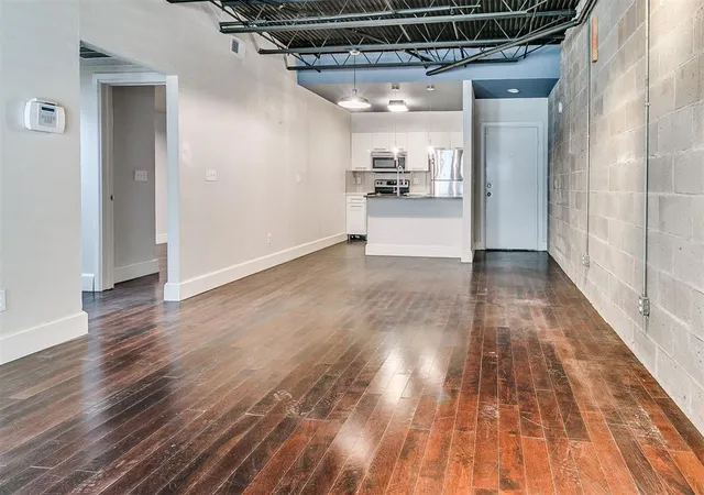 Photo 4 of Condo for sale at 915 NW 7th Street #105, Oklahoma City, OK 73106 | MLS# 1189637 | Listing updated on 2026-10-30