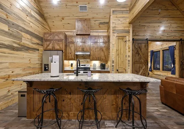 Photo 3 of Single family home for sale at 47 Mountain Ash Trl, Broken Bow, OK 74728 | MLS# 1201611 | Listing updated on 2026-09-11