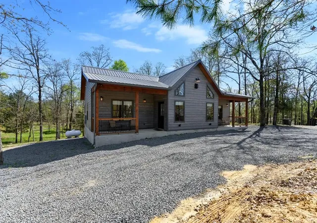 Photo 3 of Sale Pending at 772 Hickory Post Rd, Broken Bow, OK 74728 | MLS# 1210269 | Listing updated on 2026-09-24