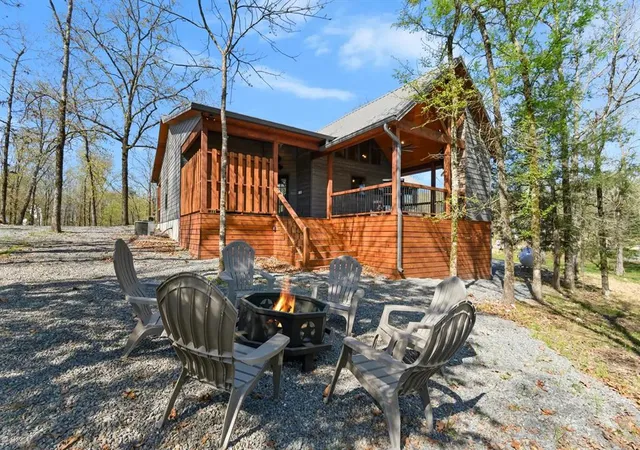 Photo 4 of Sale Pending at 772 Hickory Post Rd, Broken Bow, OK 74728 | MLS# 1210269 | Listing updated on 2026-09-24