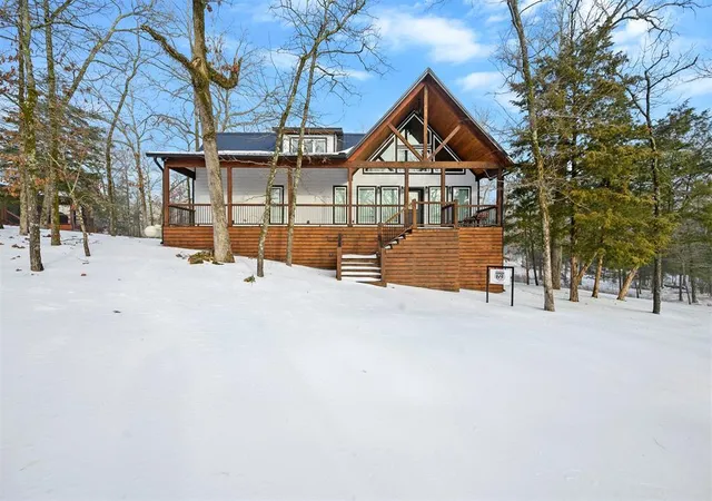 Photo 3 of Sale Pending at 862 Hickory Post Rd, Broken Bow, OK 74728 | MLS# 1210805 | Listing updated on 2026-09-22