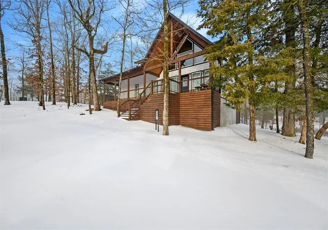 Photo 4 of Sale Pending at 862 Hickory Post Rd, Broken Bow, OK 74728 | MLS# 1210805 | Listing updated on 2026-09-22