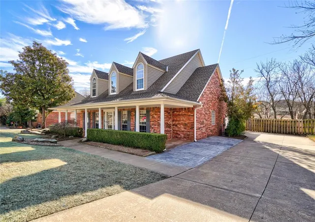 Photo 2 of Sale Pending at 2500 Steeplechase Rd, Edmond, OK 73034 | MLS# 1212535 | Listing updated on 2026-09-10
