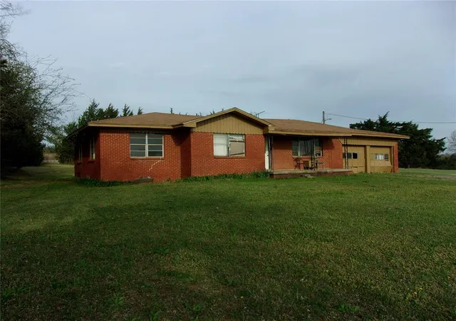 Photo 1 of Single family home for sale at 103355 S 3350 Road, Mc Loud, OK 74851 | MLS# 1213008 | Listing updated on 2026-09-11