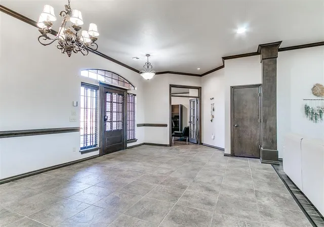 Photo 4 of Single family home for sale at 16400 Winding Park Dr, Edmond, OK 73013 | MLS# 1214013 | Listing updated on 2026-10-11
