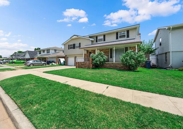 Photo 4 of Single family home for sale at 2232 Laneway Dr, Oklahoma City, OK 73159 | MLS# 1214119 | Listing updated on 2026-09-15