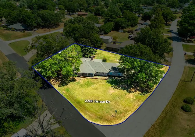 Photo 2 of Single family home for sale at 2200 Grisso Dr, Seminole, OK 74868 | MLS# 1214133 | Listing updated on 2026-09-11