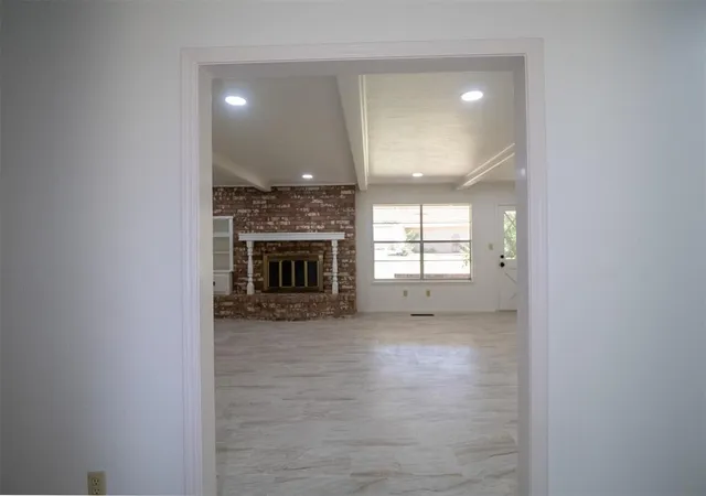 Photo 4 of Single family home for sale at 2200 Grisso Dr, Seminole, OK 74868 | MLS# 1214133 | Listing updated on 2026-09-11