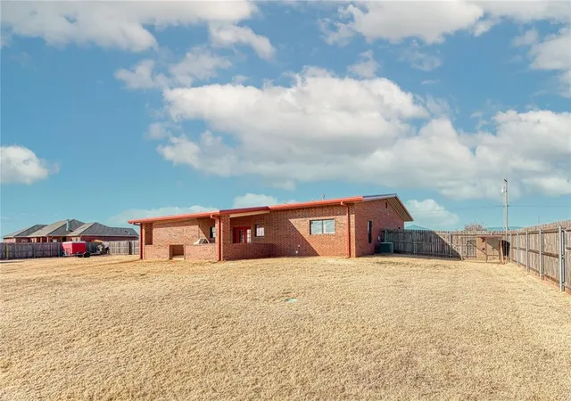 Photo 24 of Single family home for sale at 2006 S Randall Ave, Elk City, OK 73644 | MLS# 1216174 | Listing updated on 2026-10-16