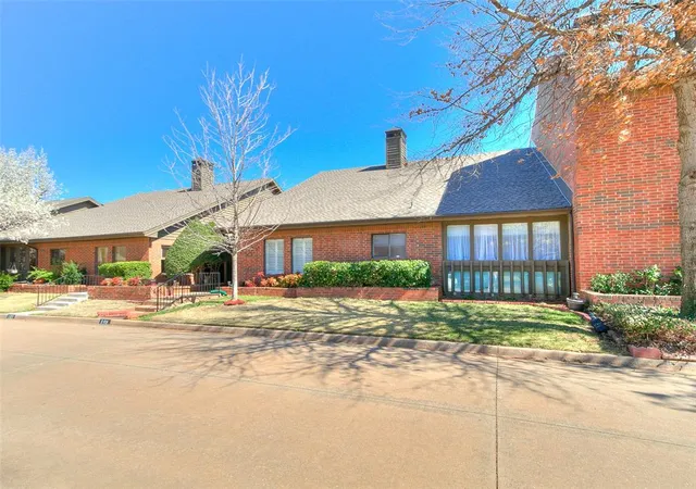 Photo 2 of Condo for sale at 11300 N Pennsylvania Ave #168, Oklahoma City, OK 73120 | MLS# 1217330 | Listing updated on 2026-09-11
