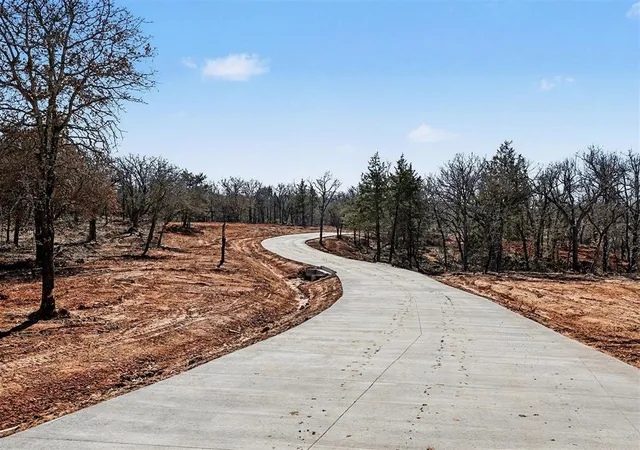 Photo 3 of Sale Pending at 1985 Guadalupe Ln, Guthrie, OK 73044 | MLS# 1218485 | Listing updated on 2026-09-15