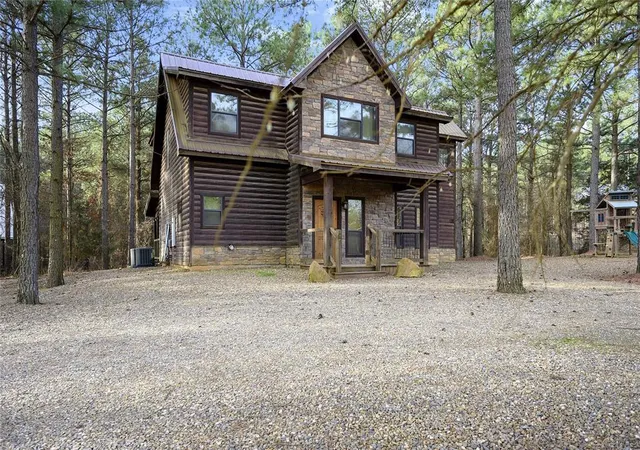 Photo 4 of Single family home for sale at 318 Camp Ranch Rd, Broken Bow, OK 74728 | MLS# 1218650 | Listing updated on 2026-09-10