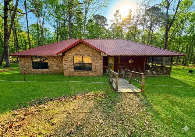 Photo 1 of Single family home for sale at 106 Tranquil Ln, Broken Bow, OK 74728 | MLS# 1220089 | Listing updated on 2026-09-25