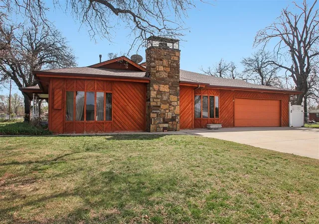 Photo 1 of Single family home for sale at 1501 S Avery Ave, Oklahoma City, OK 73130 | MLS# 1220720 | Listing updated on 2026-09-13