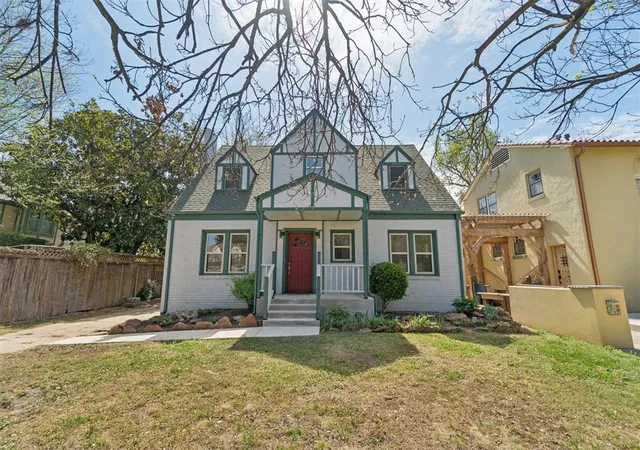 Photo 2 of Single family home for sale at 510 W Eufaula St, Norman, OK 73069 | MLS# 1221255 | Listing updated on 2026-09-16