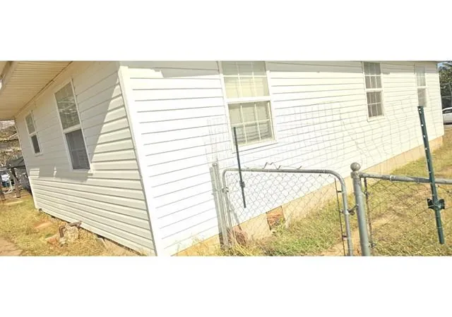 Photo 3 of Sale Pending at 734 Nw 32nd Street, Lawton, OK 73505 | MLS# 1221671 | Listing updated on 2026-09-14
