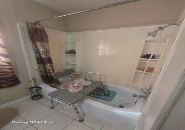 Photo 4 of Sale Pending at 734 NW 32nd Street, Lawton, OK 73505 | MLS# 1221671 | Listing updated on 2026-09-14