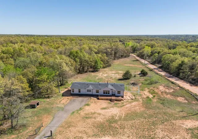 Photo 1 of Sale Pending at 21620 Se 149th Street, Newalla, OK 74857 | MLS# 1222609 | Listing updated on 2026-09-11