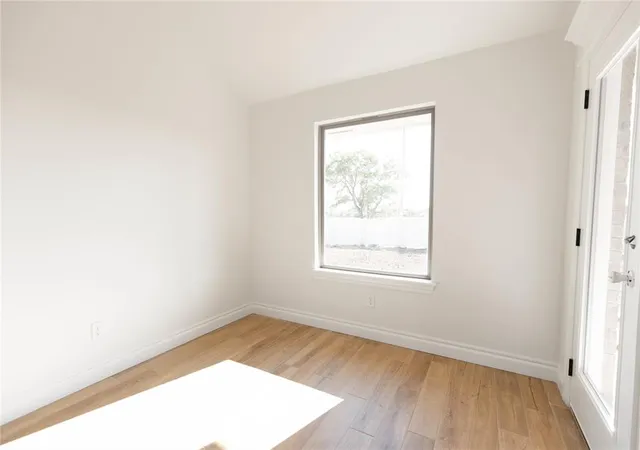 Photo 4 of Single family home for sale at 15408 Bedford Rd, Edmond, OK 73013 | MLS# 1223375 | Listing updated on 2026-09-14